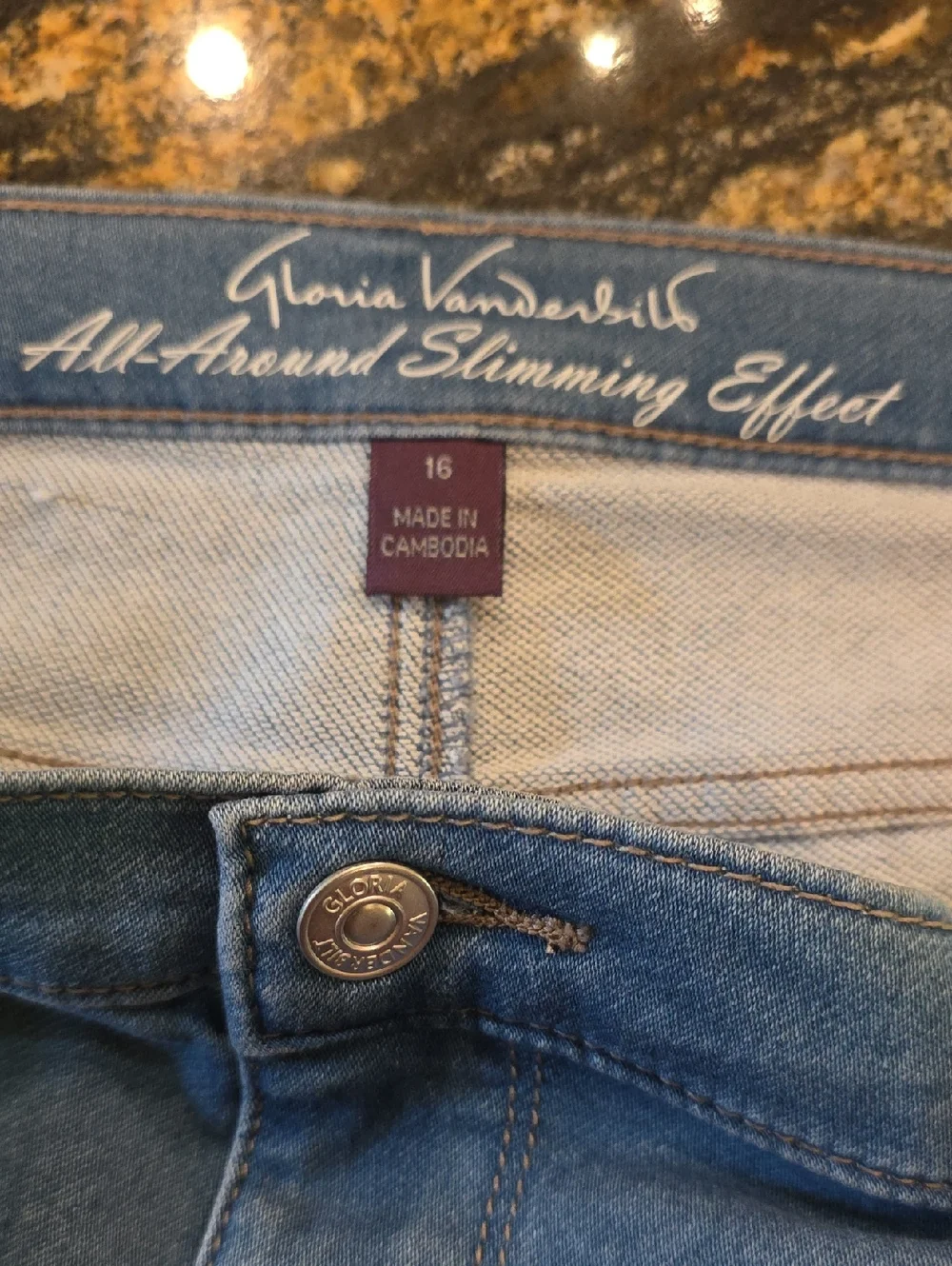 Gloria Vanderbilt Mid-Blue Straight Leg Jeans - Picture 7 of 8